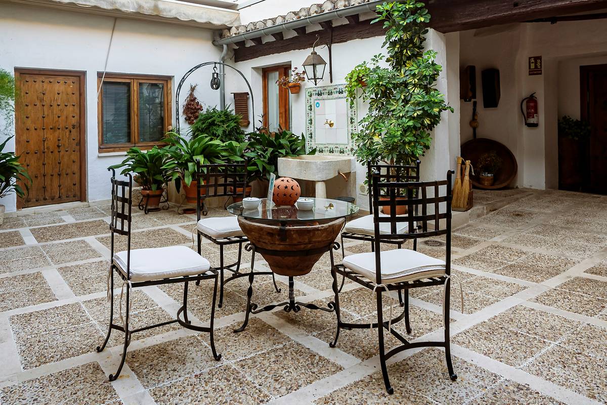 10 Small Outdoor Garden Ideas That Pack Big Personality (Without Crashing Your Budget)